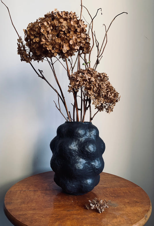 Pitch black vase