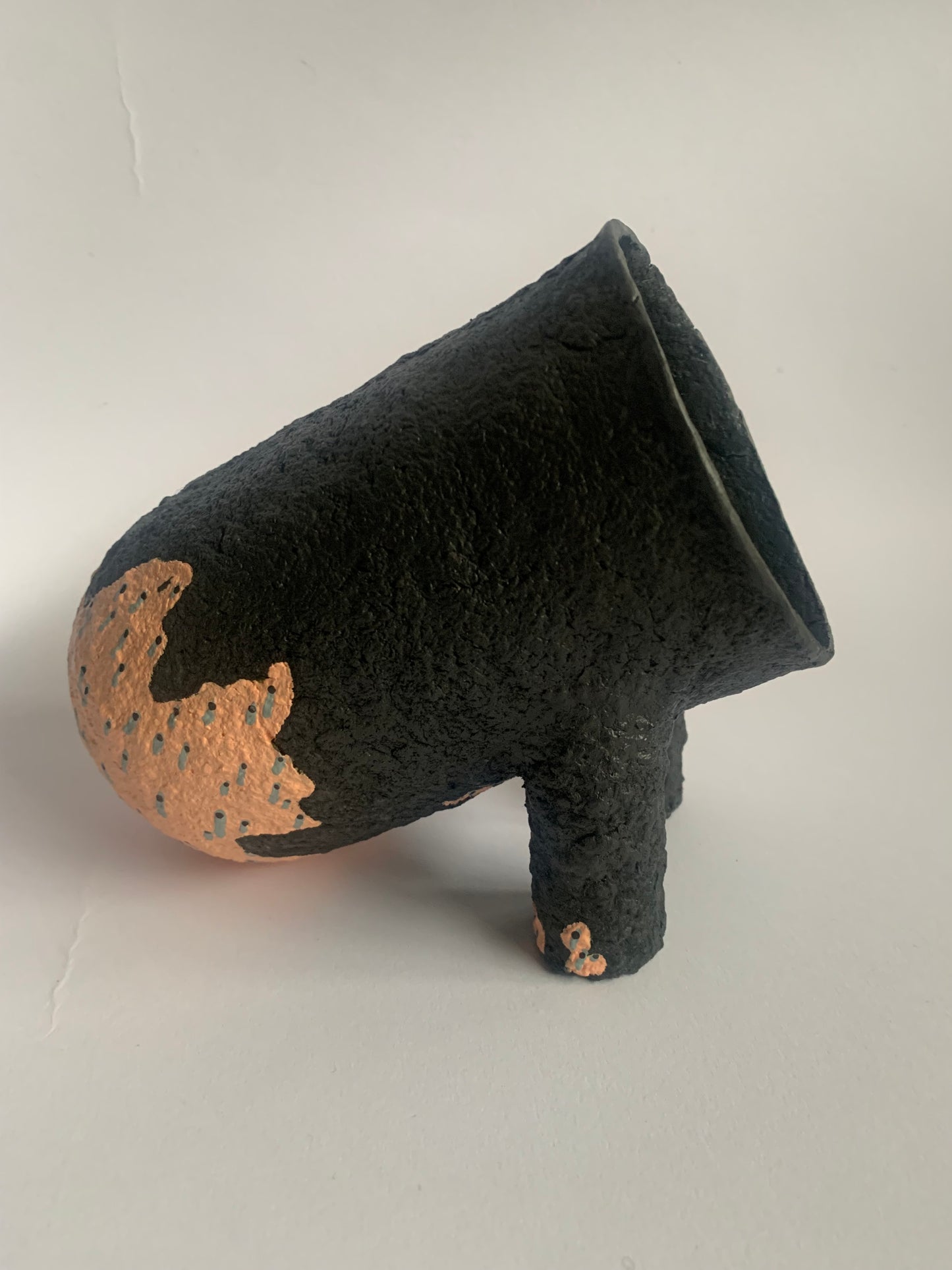Black vessel