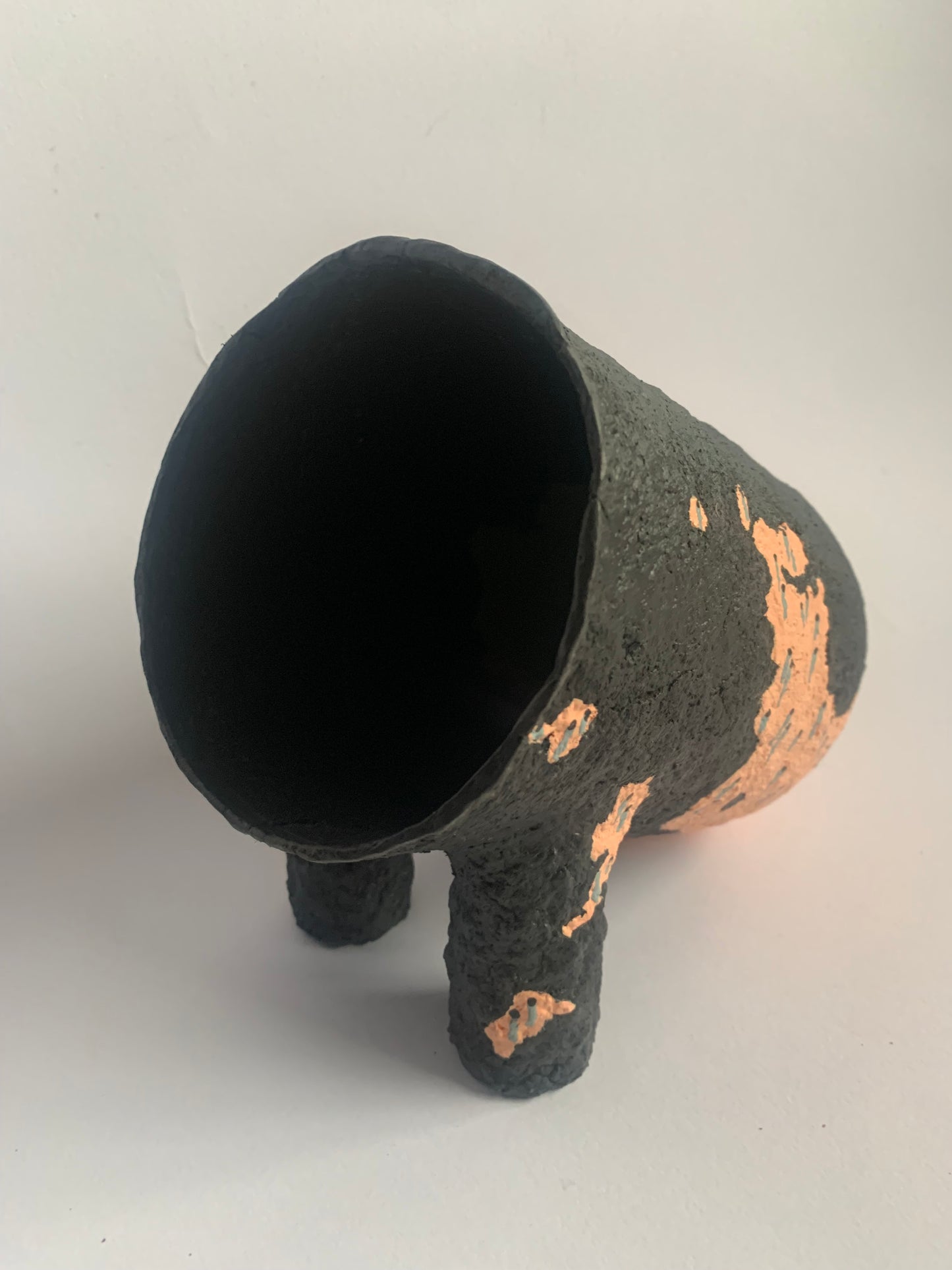 Black vessel